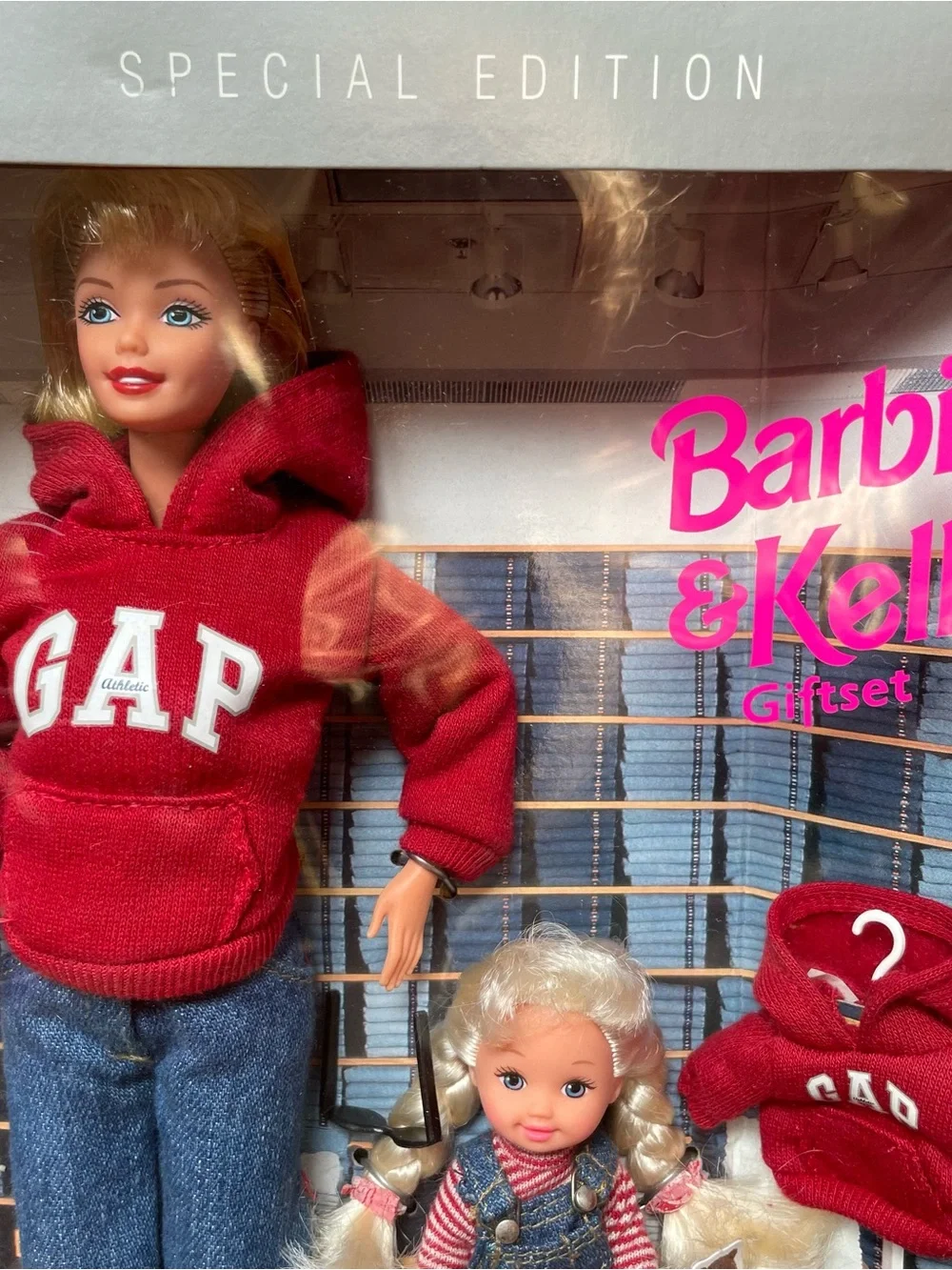 GAP Special Edition Barbie & Kelly Giftset New In Box